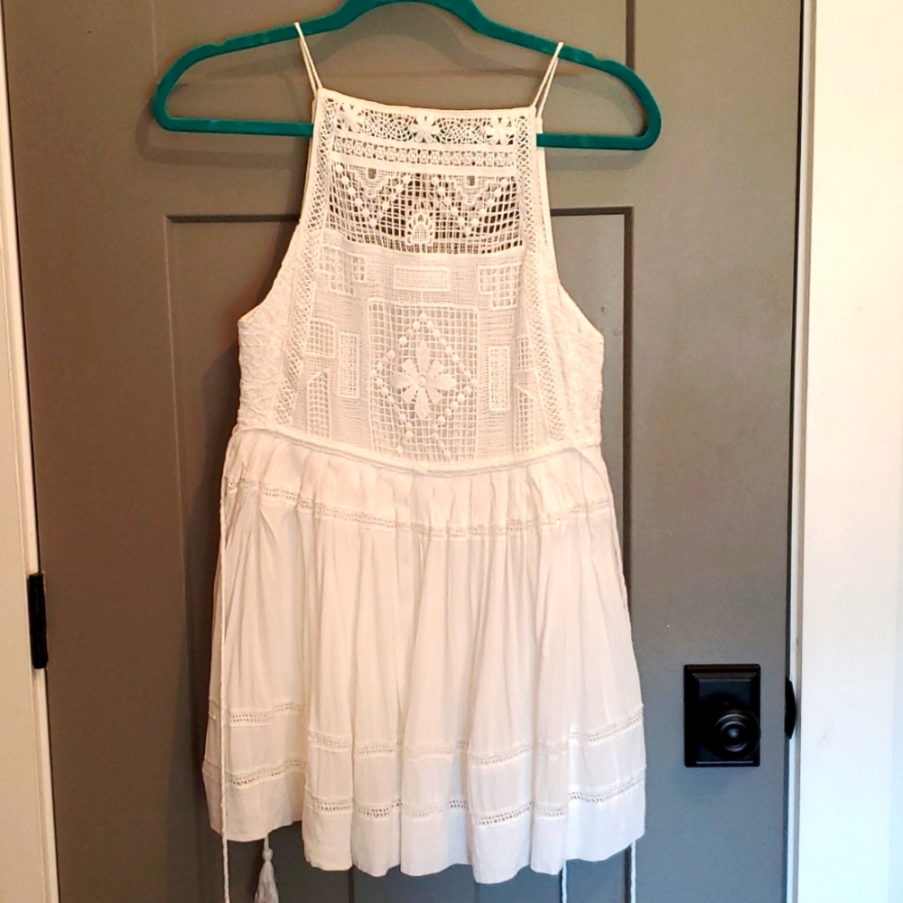 Free People embroidered blouse. SZ XS BOHO CHIC
